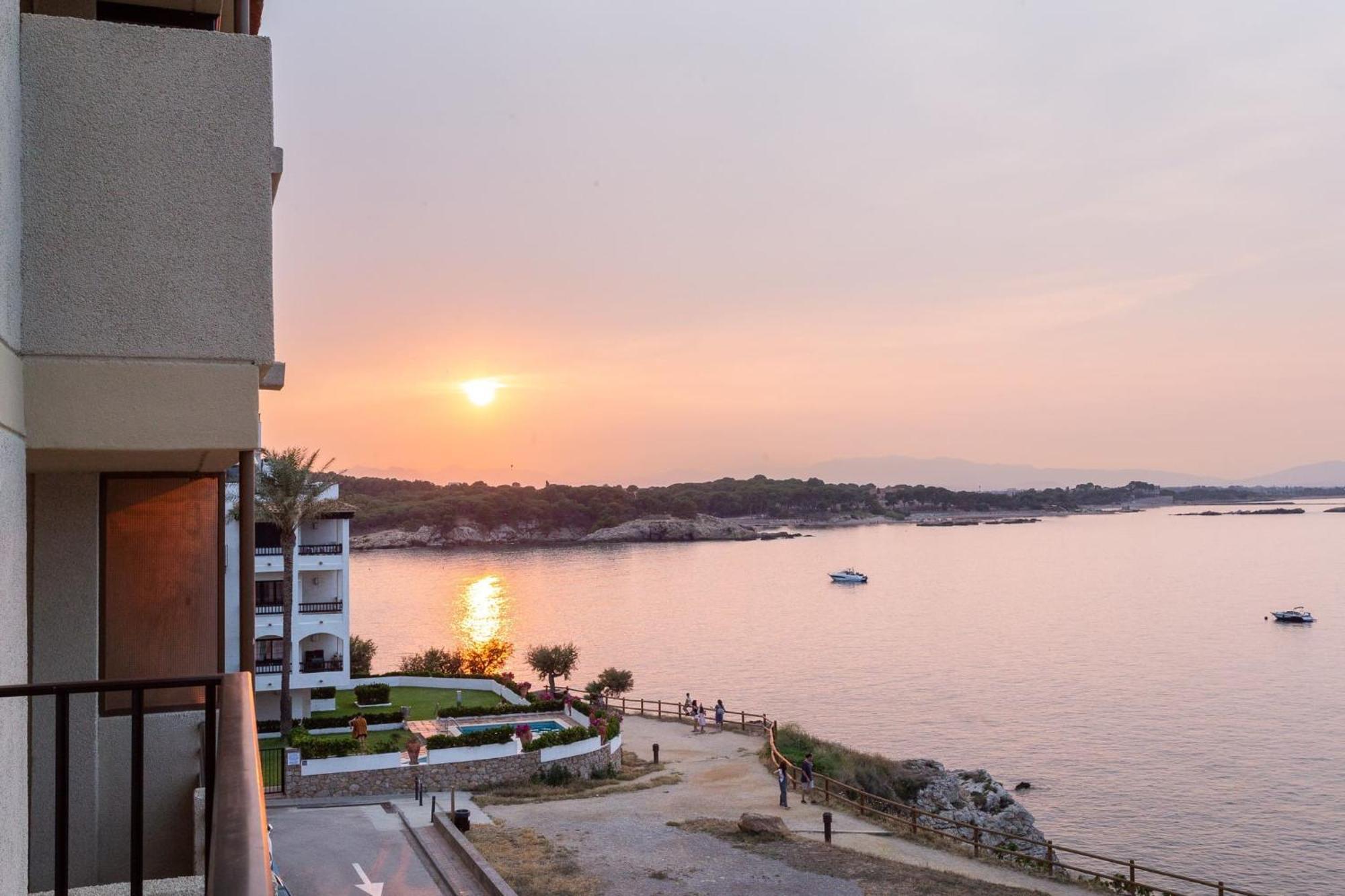 Apartamento El Capitan L' Escala Dış mekan fotoğraf